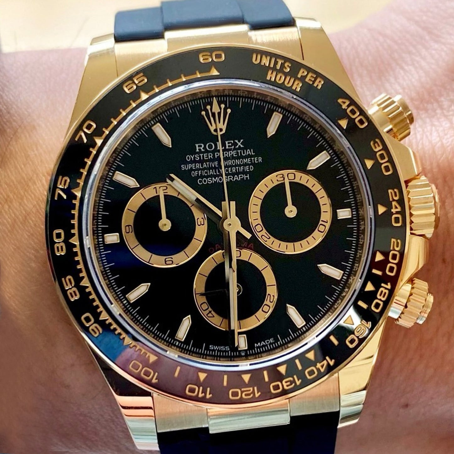 Rolex Cosmograph Daytona 40mm, 18k Yellow Gold, Ref# 126518ln-0008