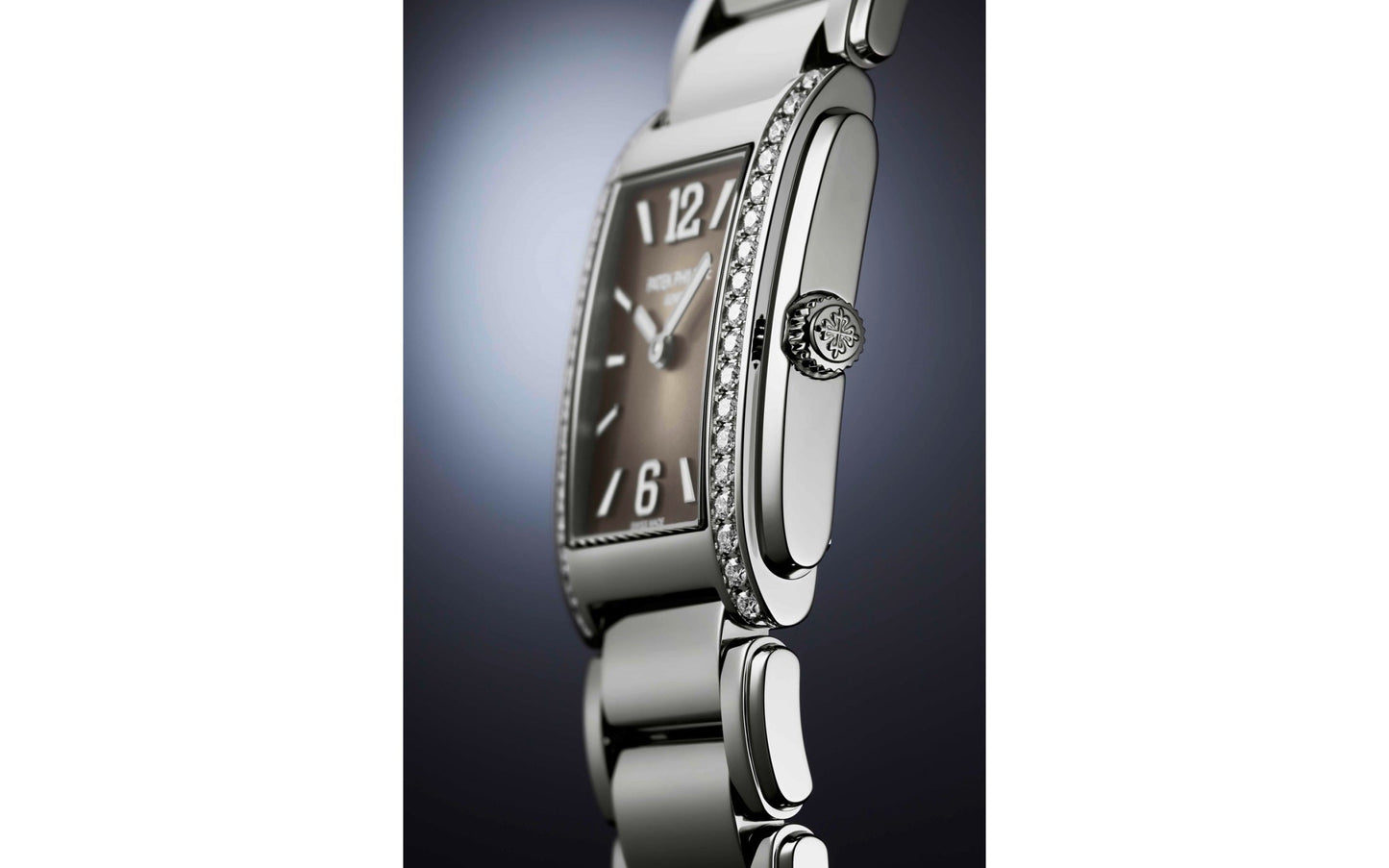Patek Philippe Twenty~4 Quartz Ladies Watch, Stainless Steel with 36 Diamond (~0.42 ct), 25.1 x 30 mm, Ref# 4910/1200A-010