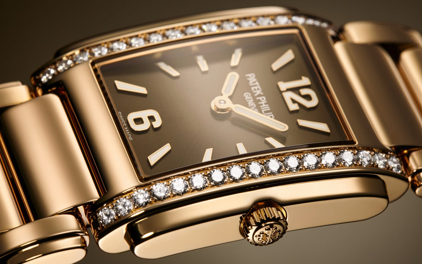 Patek Philippe Twenty~4 Quartz Ladies Watch, 18k Rose Gold with 34 Diamond (~0.57 ct), 25.1 x 30 mm, Ref# 4910/1201R-001