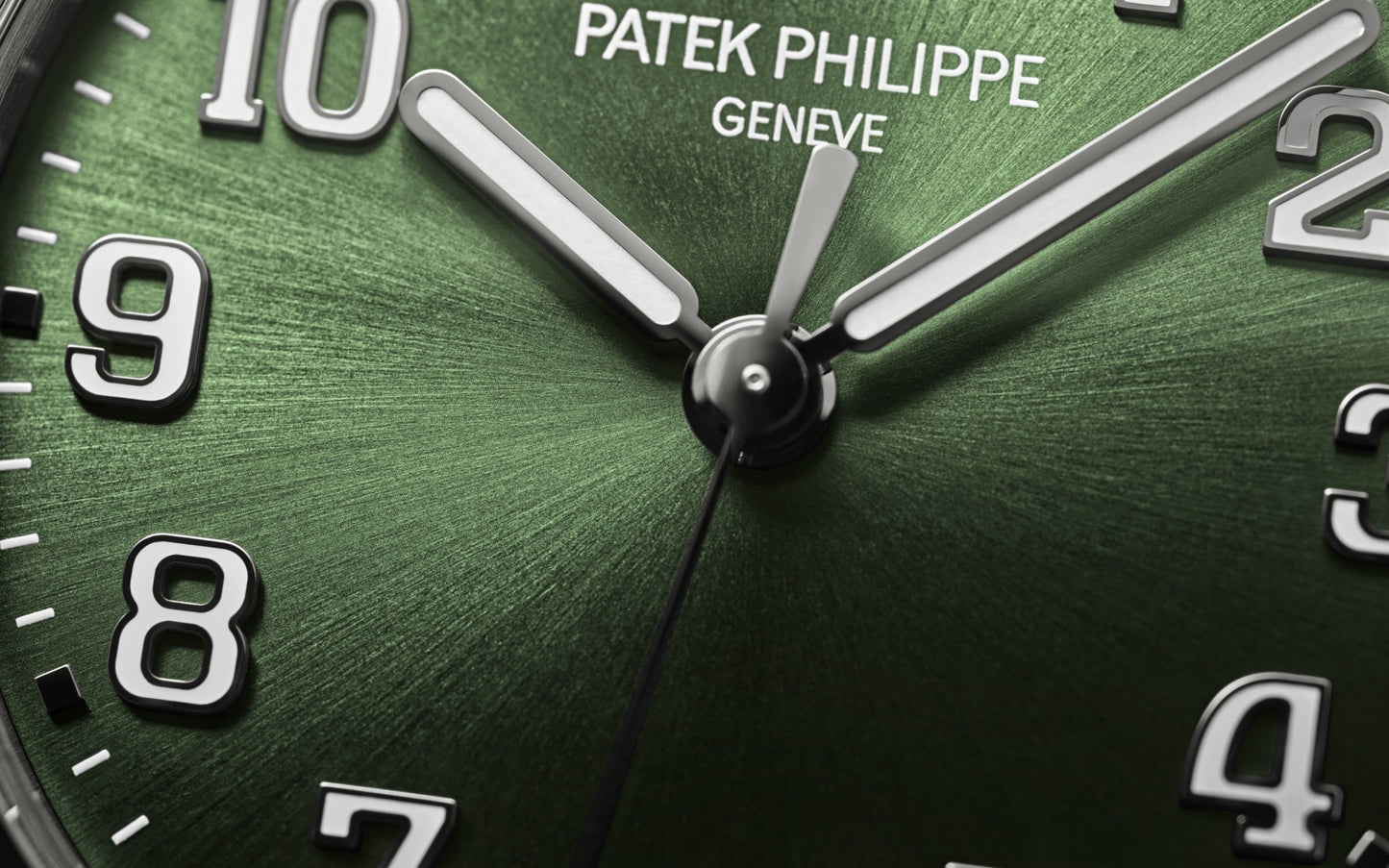 Patek Philippe Twenty~4 Automatic, Stainless Steel with 160 diamonds ~0,77ct, 36mm, Ref# 7300/1200A-011