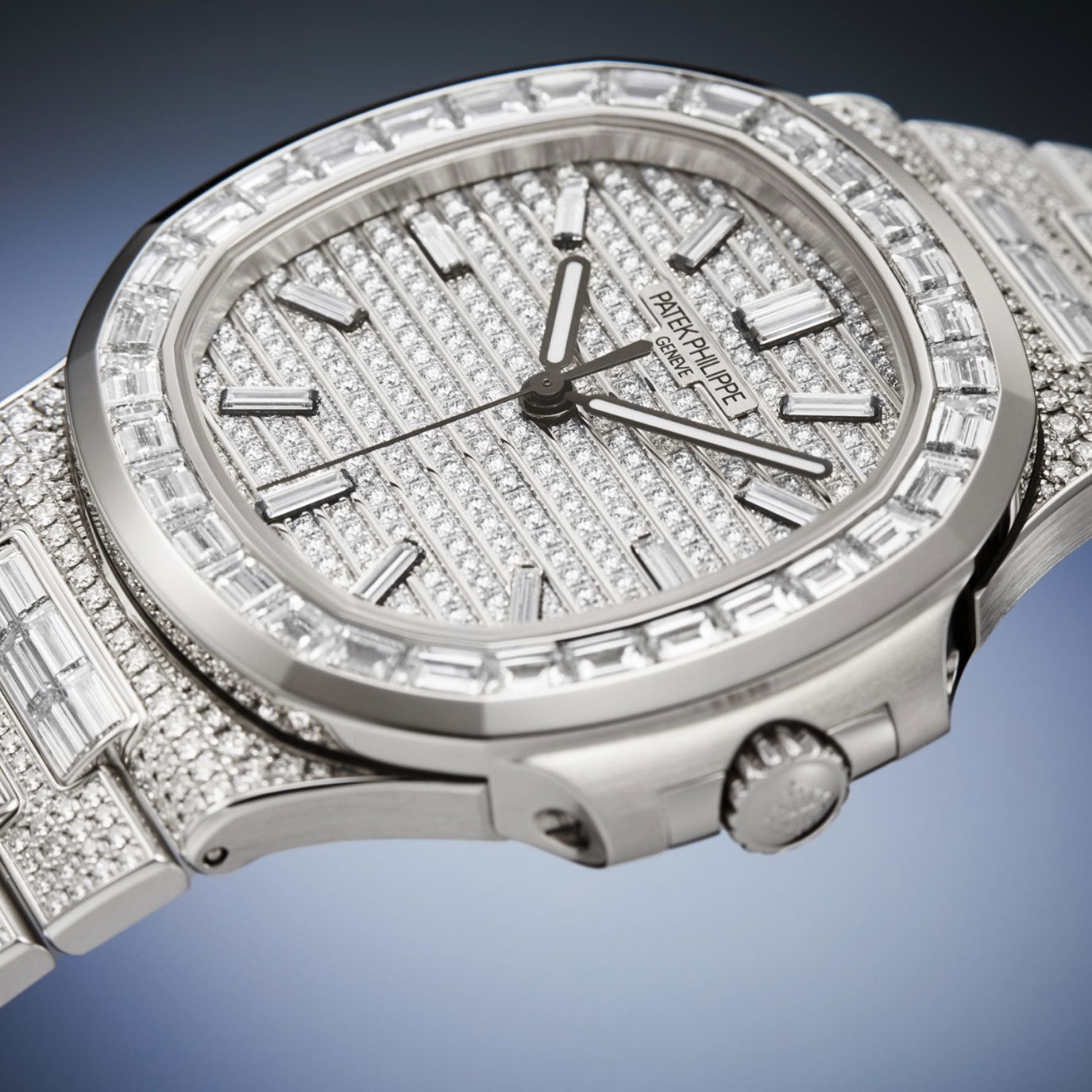 Unworn Patek Philippe Nautilus, 5811-1460G-001, box and papers
