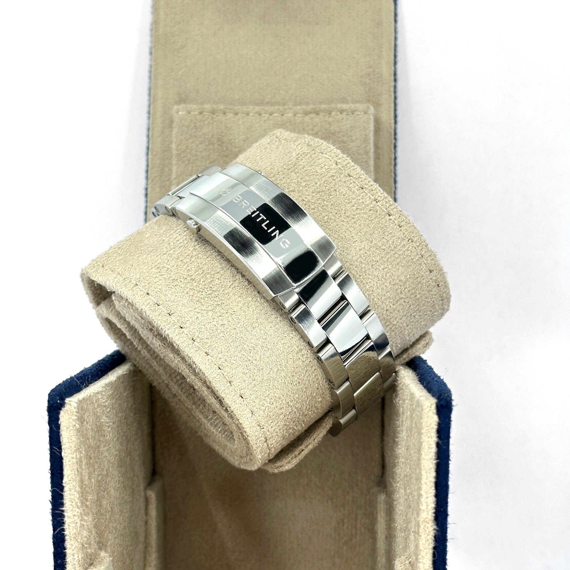 Breitling Superocean Automatic Ref# A17375E71C1A1, box and papers