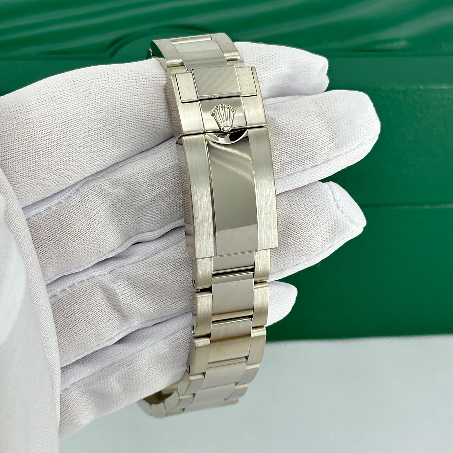 Rolex Cosmograph Daytona 40mm, 18k White Gold, Ref# 126509-0003