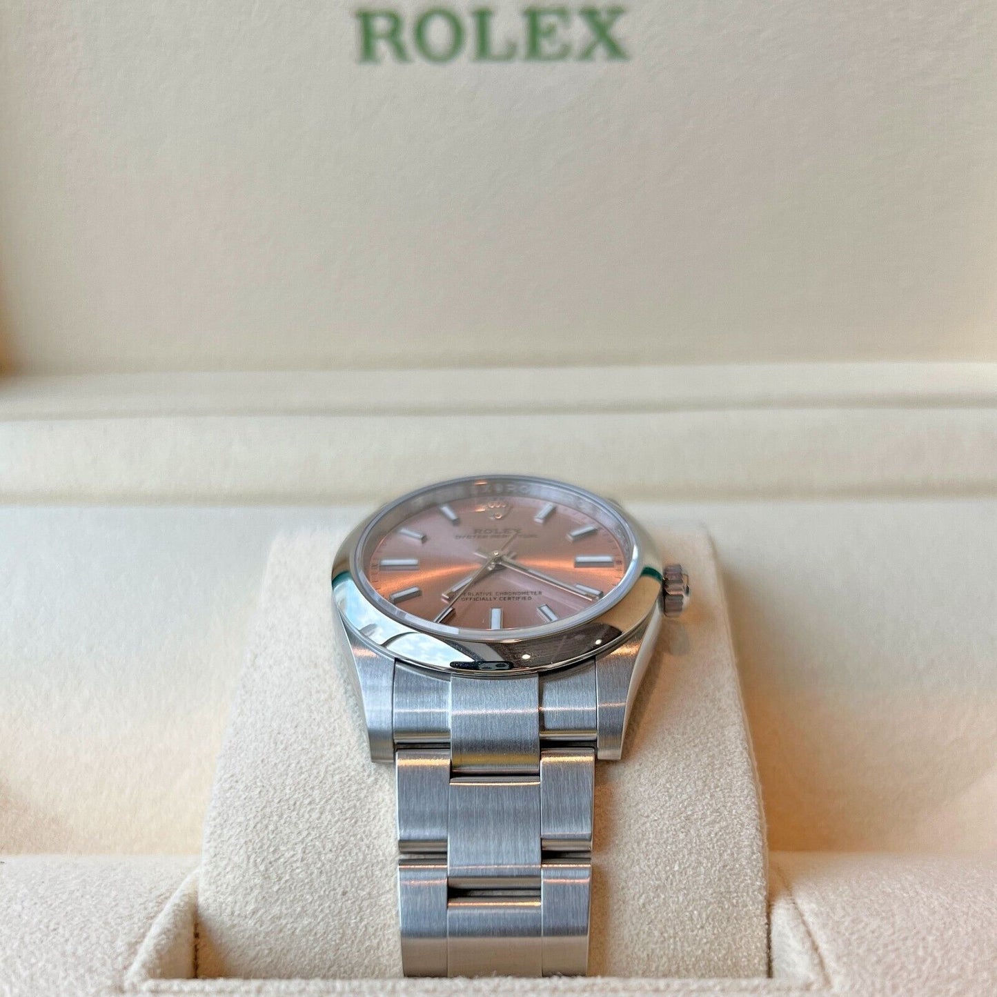 Rolex, Oyster Perpetual Ladies, Pink Dial, 34mm, Oystersteel, Ref# 124200-0004
