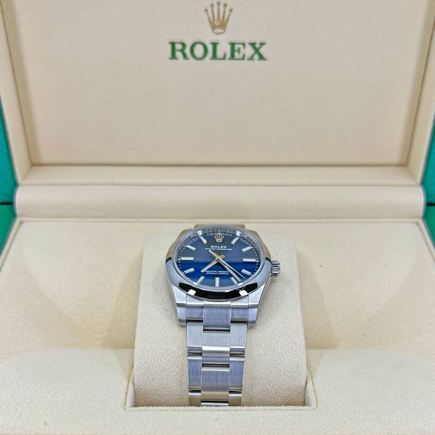 Rolex Oyster Perpetual No Date, Stainless Steel, 34mm, Bright blue, Oyster, Ref# 124200-0003