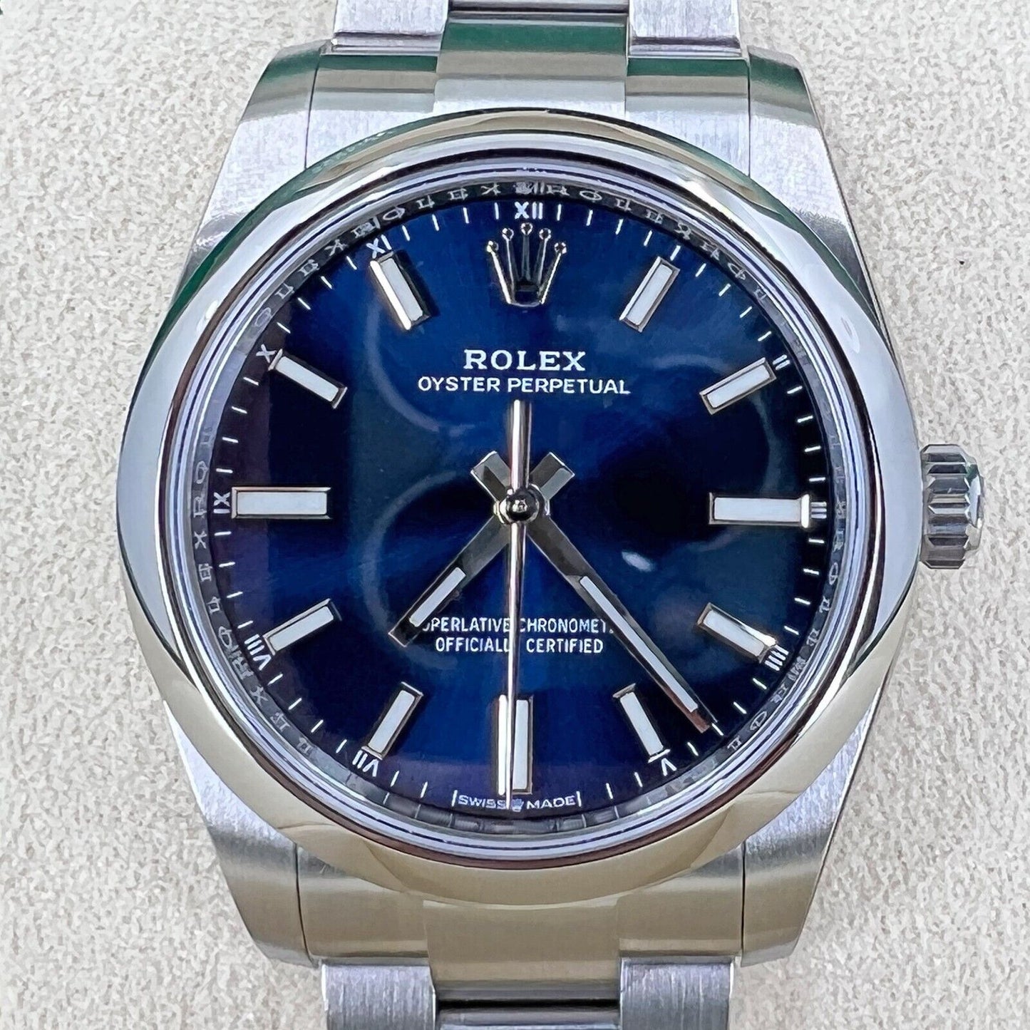 Rolex Oyster Perpetual No Date, Stainless Steel, 34mm, Bright blue, Oyster, Ref# 124200-0003