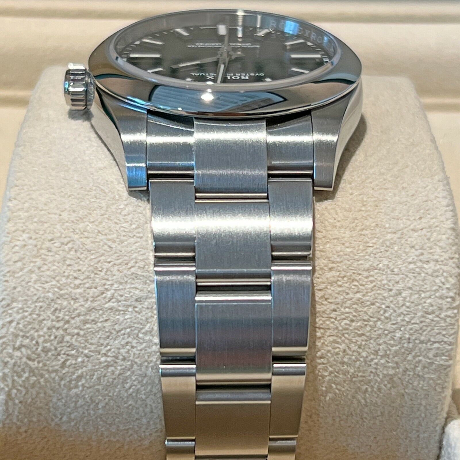 Rolex LADIES Oyster Perpetual 34mm, Black Dial, Ref# 124200-0002